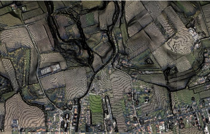 Sovrapposizione delle curve di livello all’ortofoto